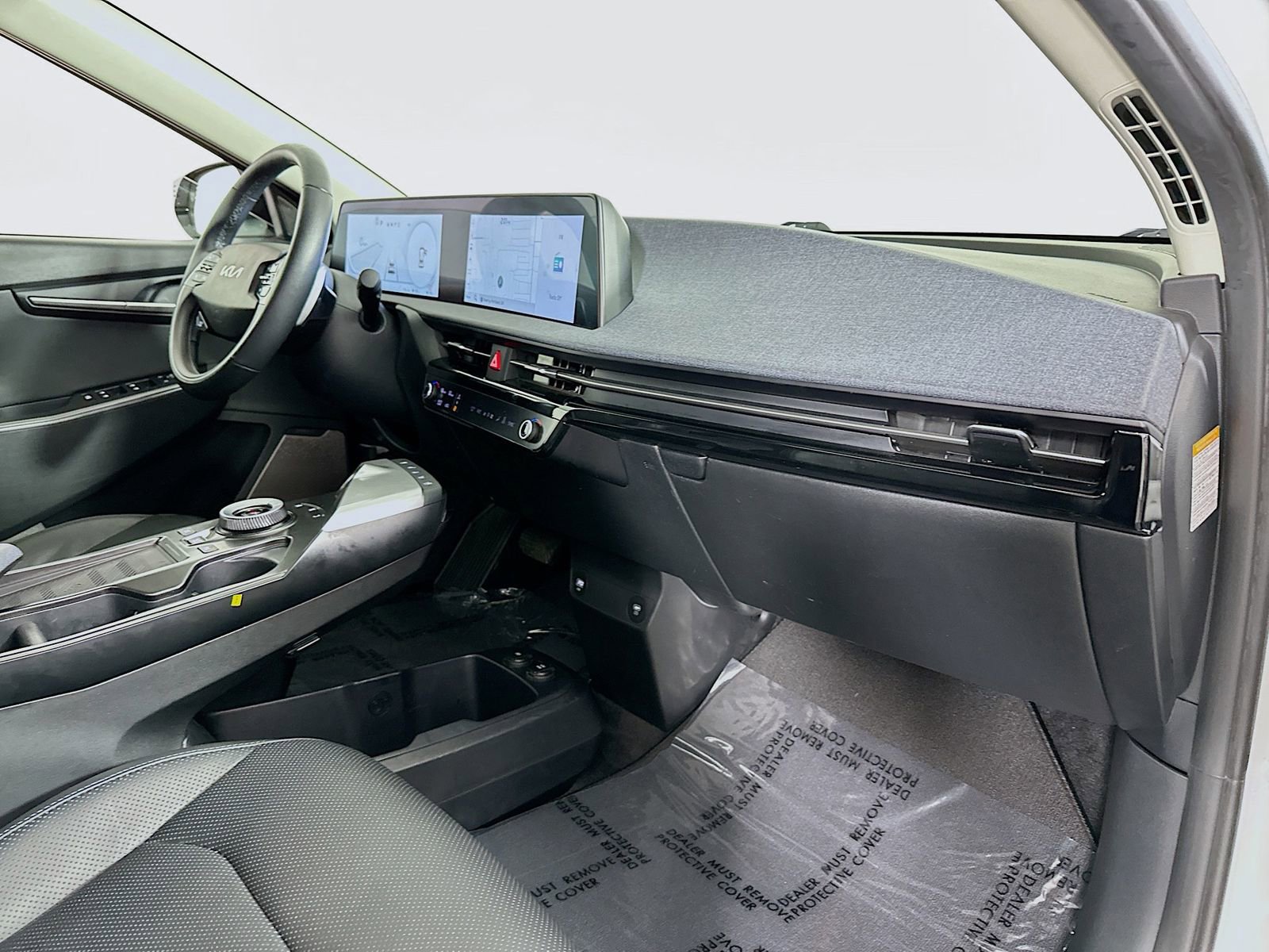 Used 2023 Kia EV6 Wind image 30