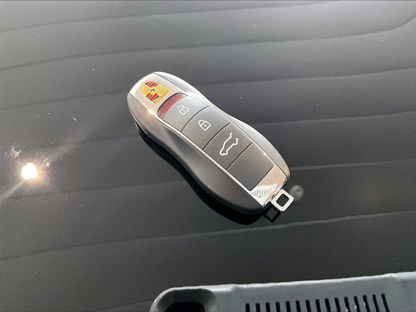 Used 2026 Porsche Macan image 35