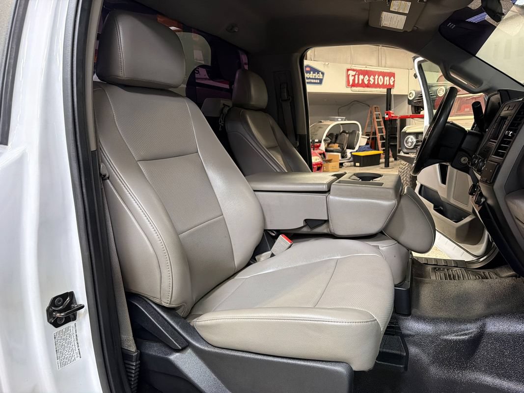 Used 2019 Ford F550 2WD Regular Cab Super Duty image 30