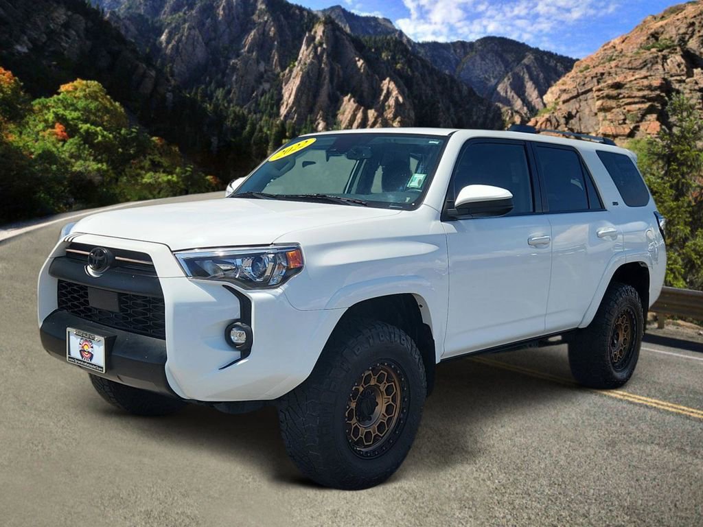 Used 2022 Toyota 4Runner SR5 AWD/4WD image 5