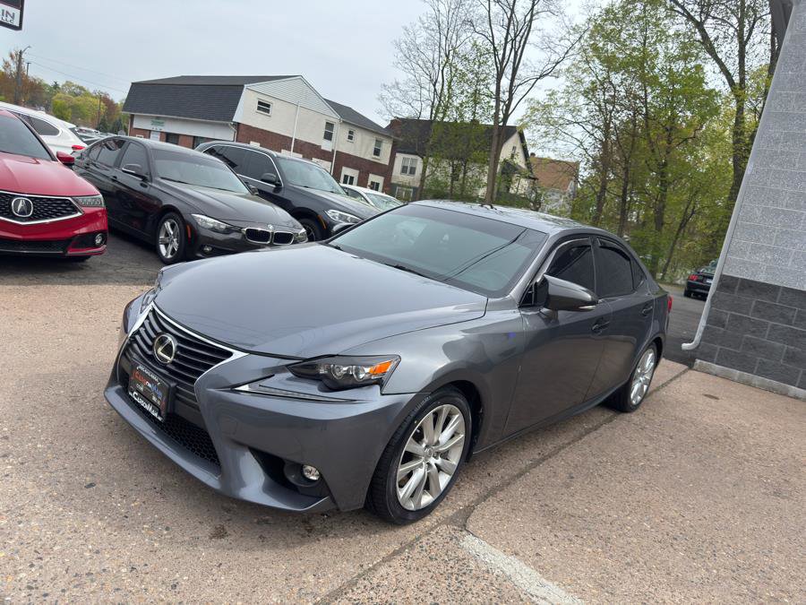 Used 2016 Lexus IS 300 AWD image 3