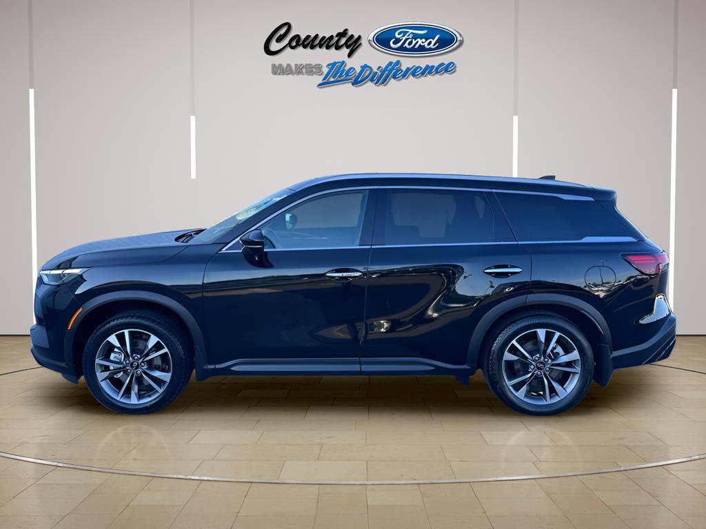 Used 2023 INFINITI QX60 Luxe FWD image 3