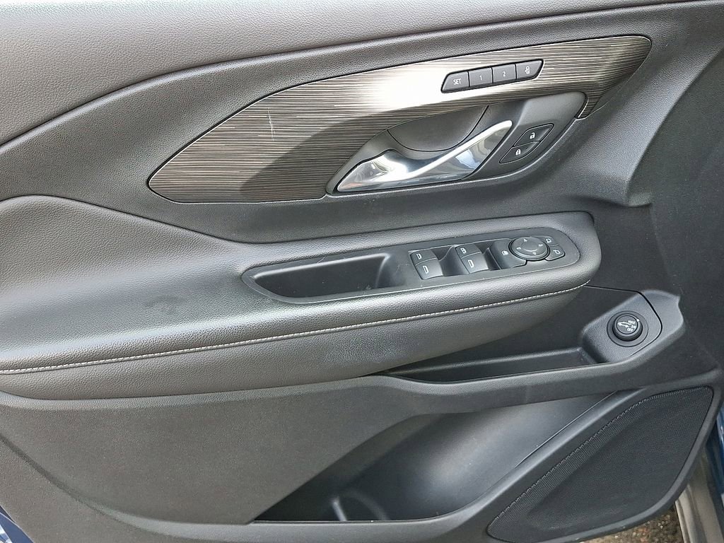 Certified 2022 GMC Terrain SLT image 13