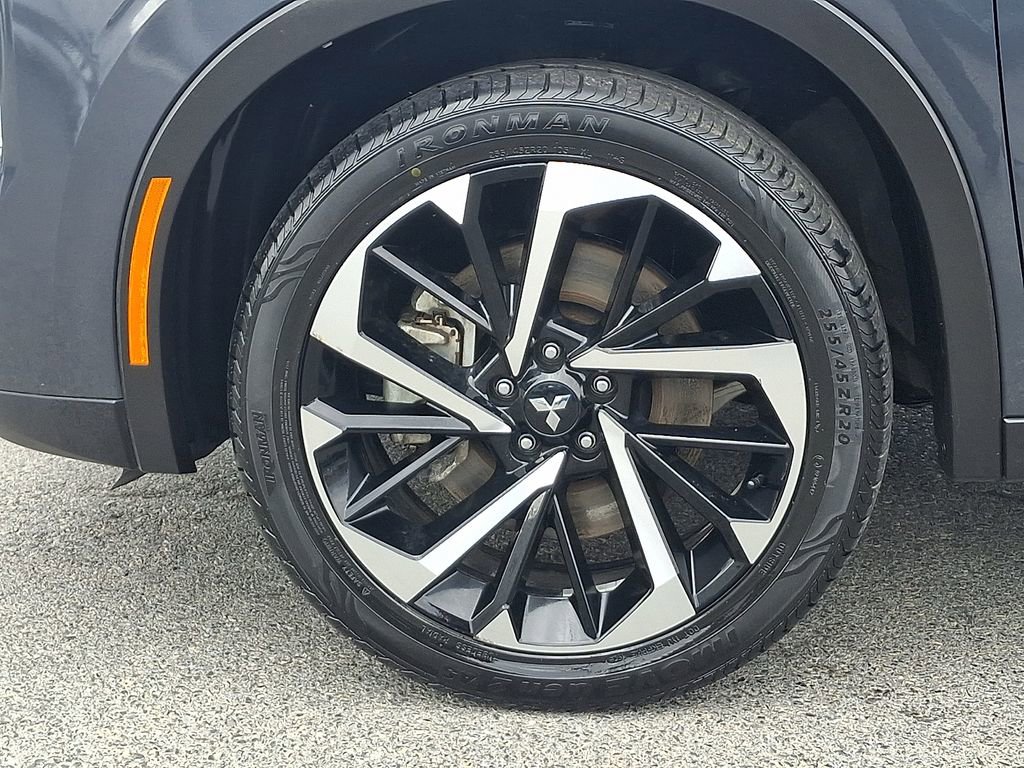 Used 2024 Mitsubishi Outlander SE Black Edition image 10