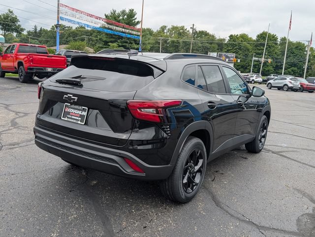 New 2026 Chevrolet Trax LT w/ Driver Confidence Package FWD image 3
