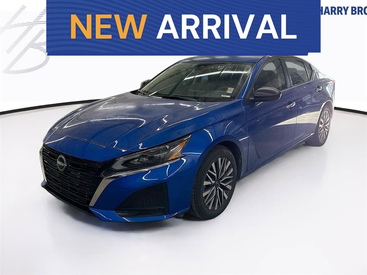 Used 2025 Nissan Altima 2.5 SV FWD image 1
