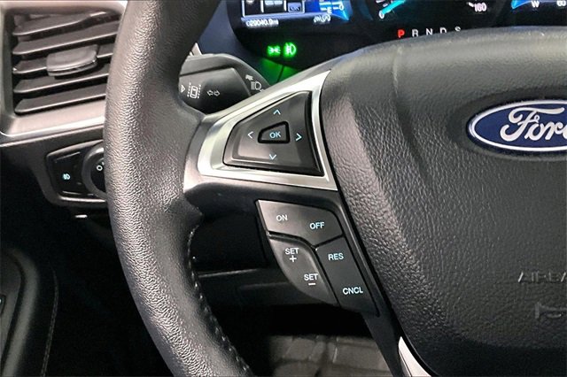 Used 2024 Ford Edge Titanium w/ Cold Weather Package image 11