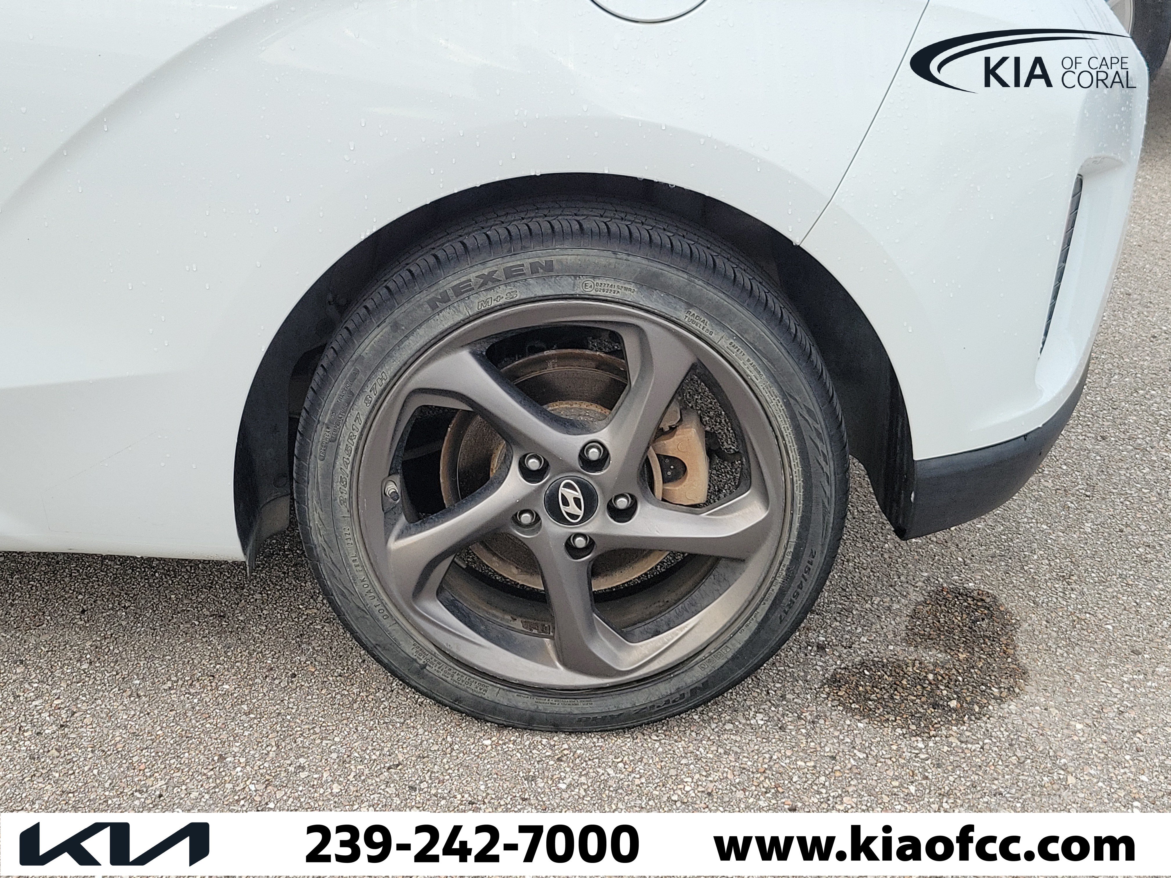 Used 2019 Hyundai Veloster 2.0 FWD image 8