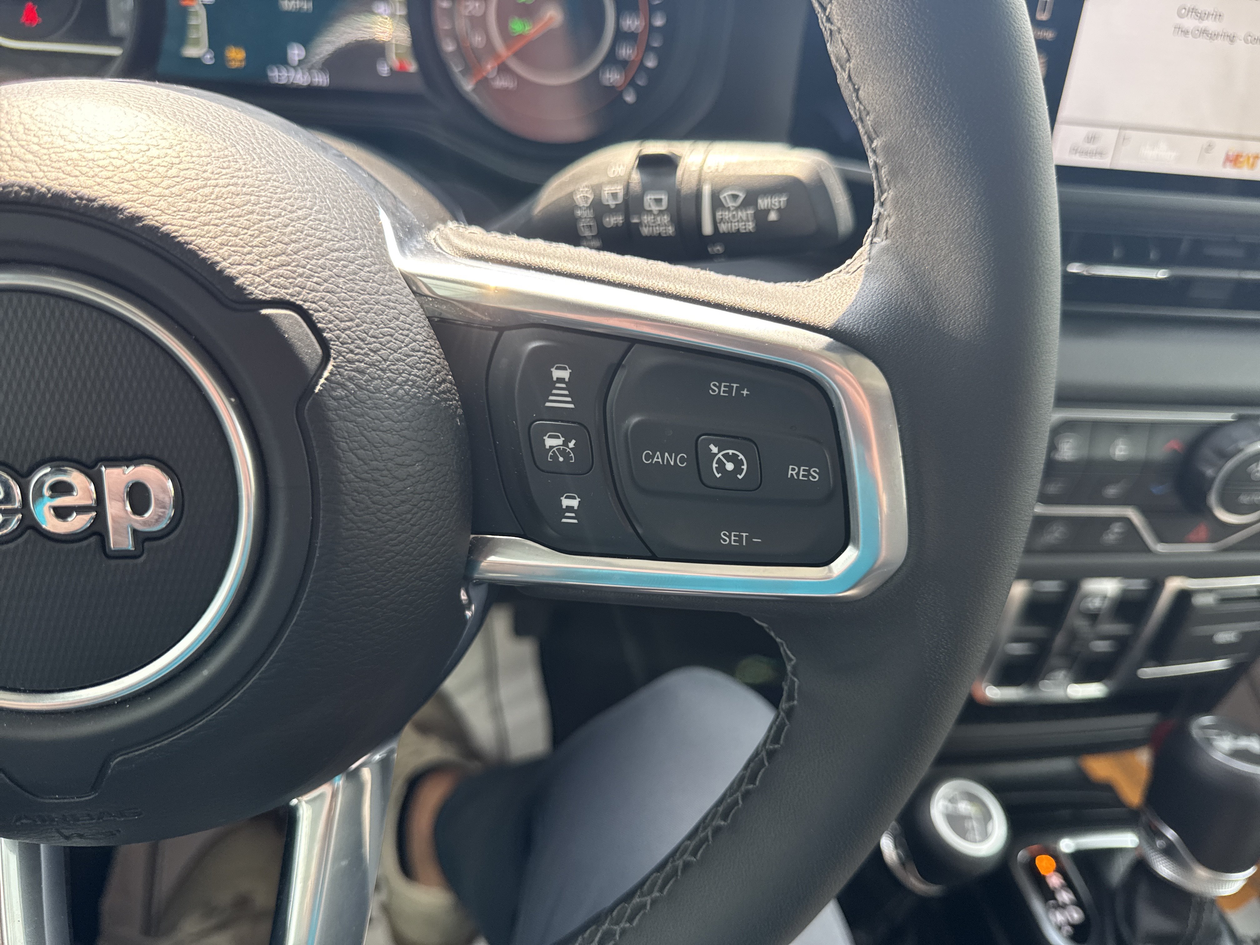 Used 2026 Jeep Wrangler Unlimited Sahara AWD/4WD image 19