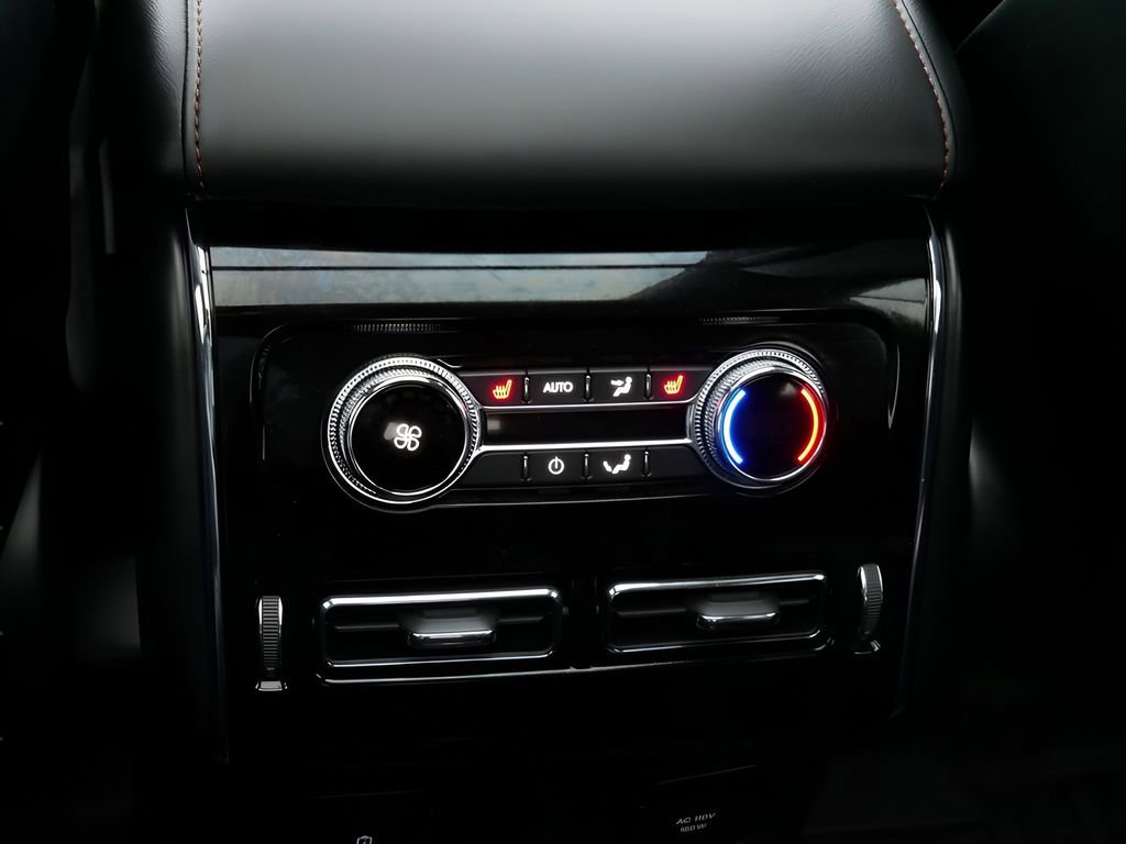 Used 2023 Lincoln Aviator AWD w/ Premium Package image 15