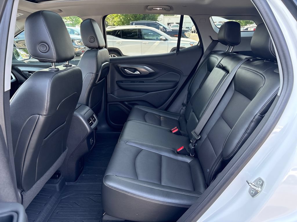 Used 2024 GMC Terrain SLT w/ Infotainment Package II AWD/4WD image 36