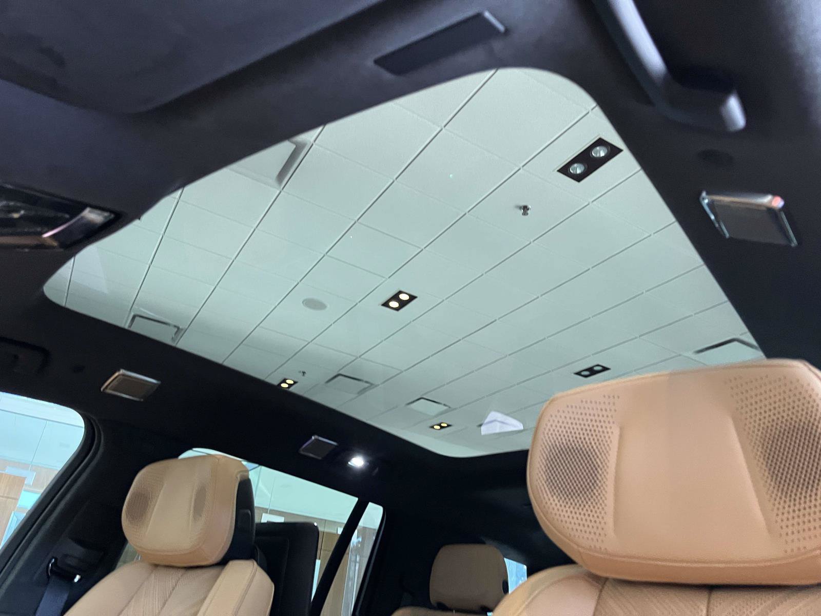 New 2026 Cadillac Escalade IQL Sport 2 w/ LPO, ONYX Package AWD/4WD image 23