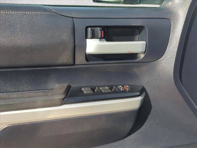 Used 2014 Toyota Tundra SR5 w/ SR5 Upgrade Package RWD image 12