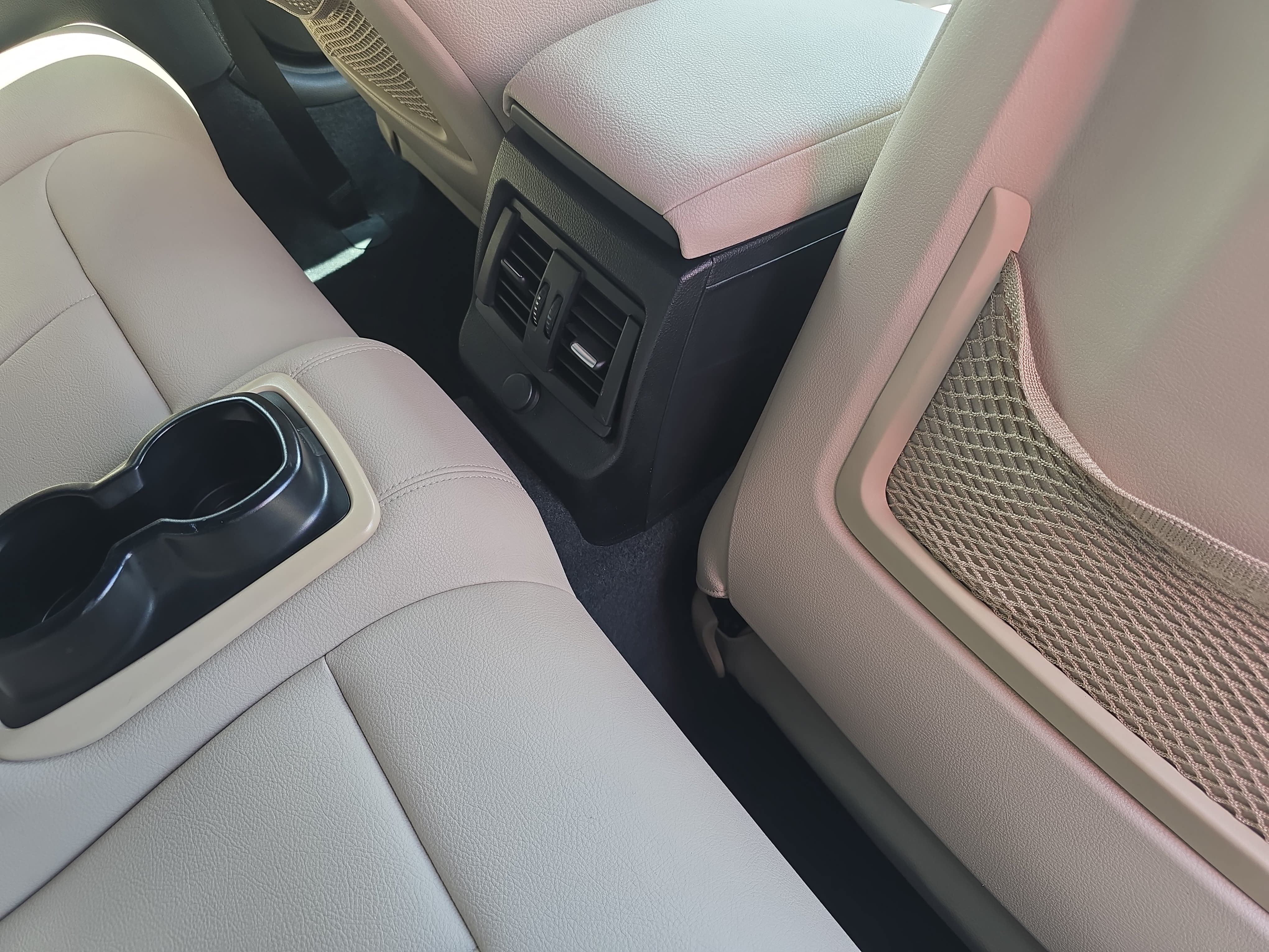 Used 2017 BMW 230i Convertible RWD image 12