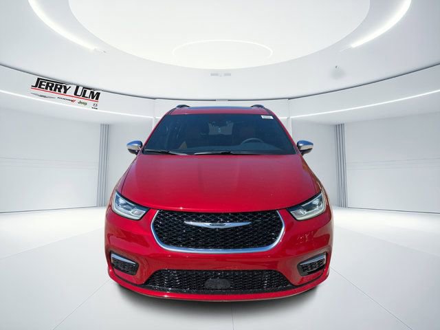 New 2026 Chrysler Pacifica Pinnacle FWD image 8