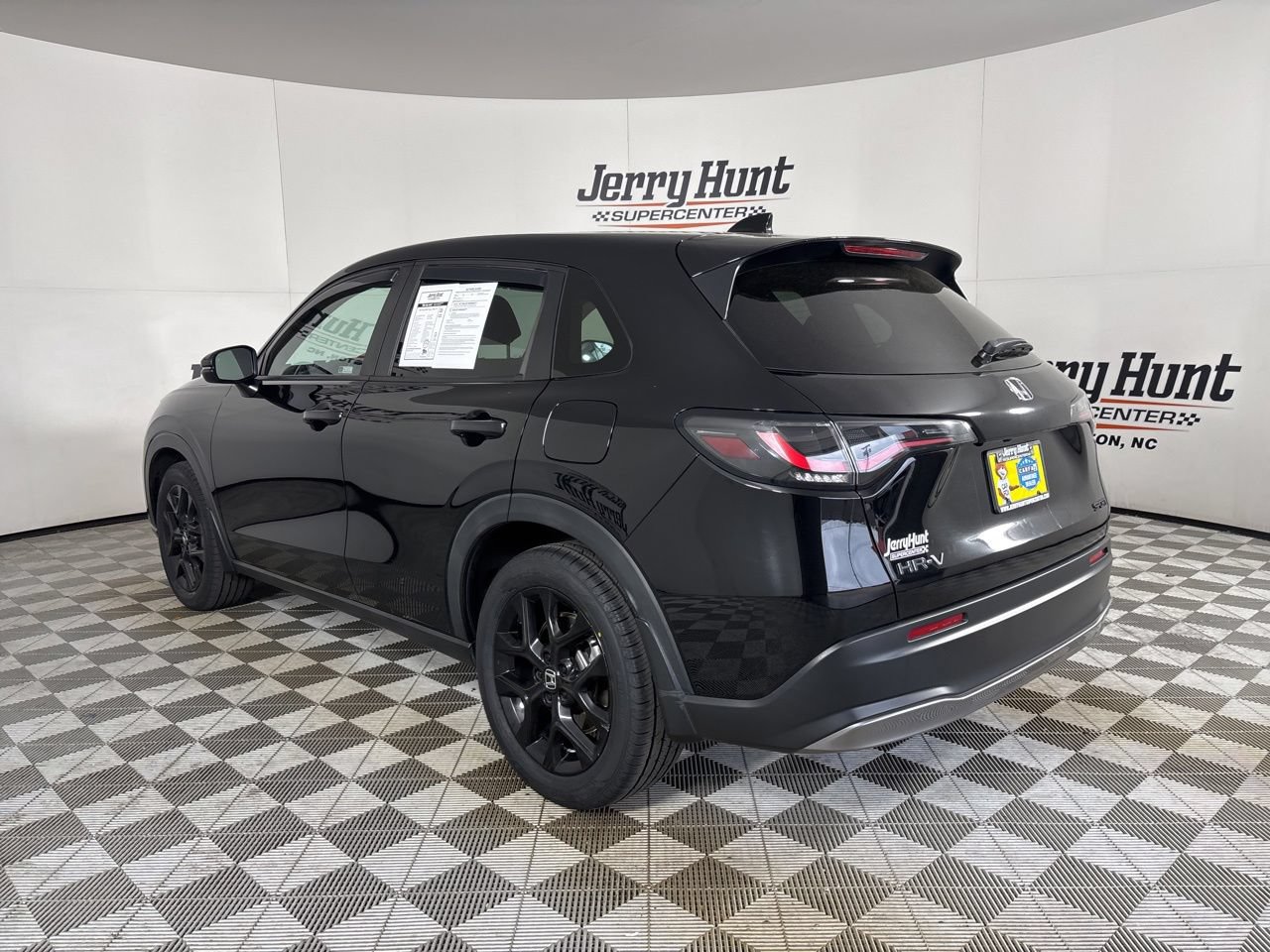 Used 2024 Honda HR-V Sport image 6