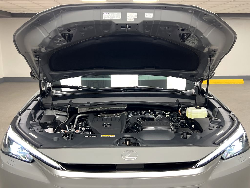 New 2026 Lexus TX 500h AWD image 25