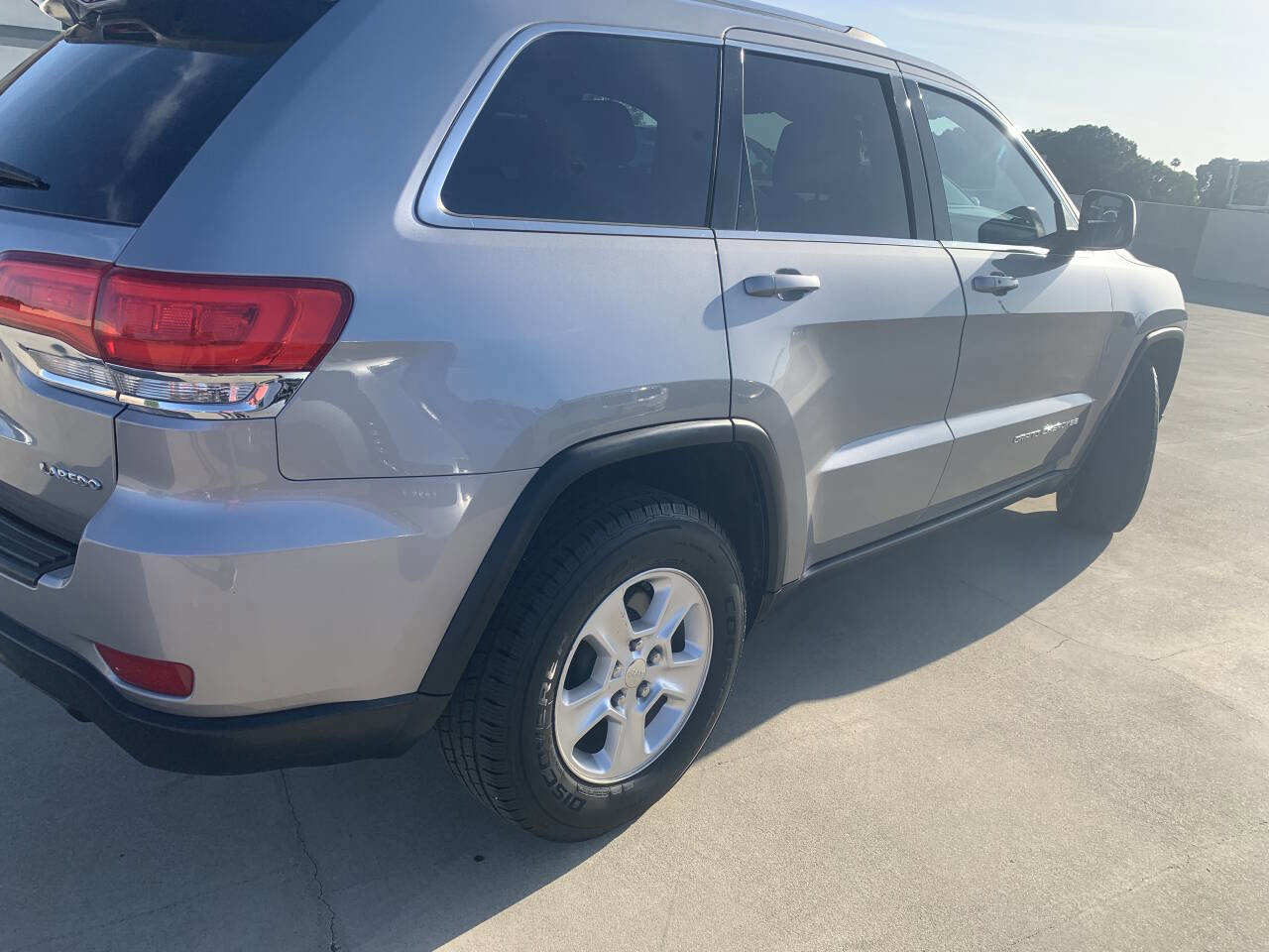 Used 2015 Jeep Grand Cherokee Laredo w/ Quick Order Package 23E RWD image 6