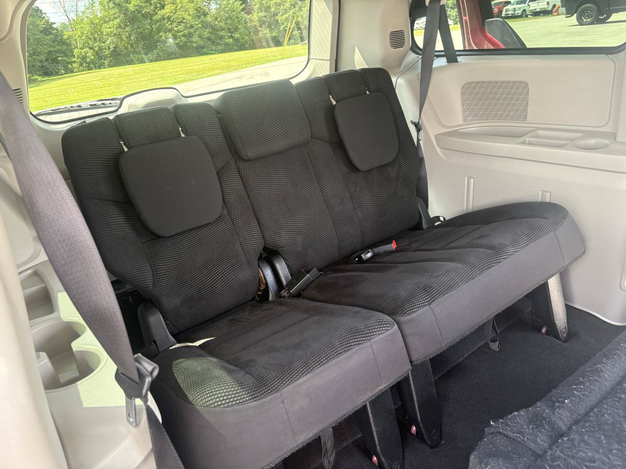 Used 2020 Dodge Grand Caravan SE FWD image 33
