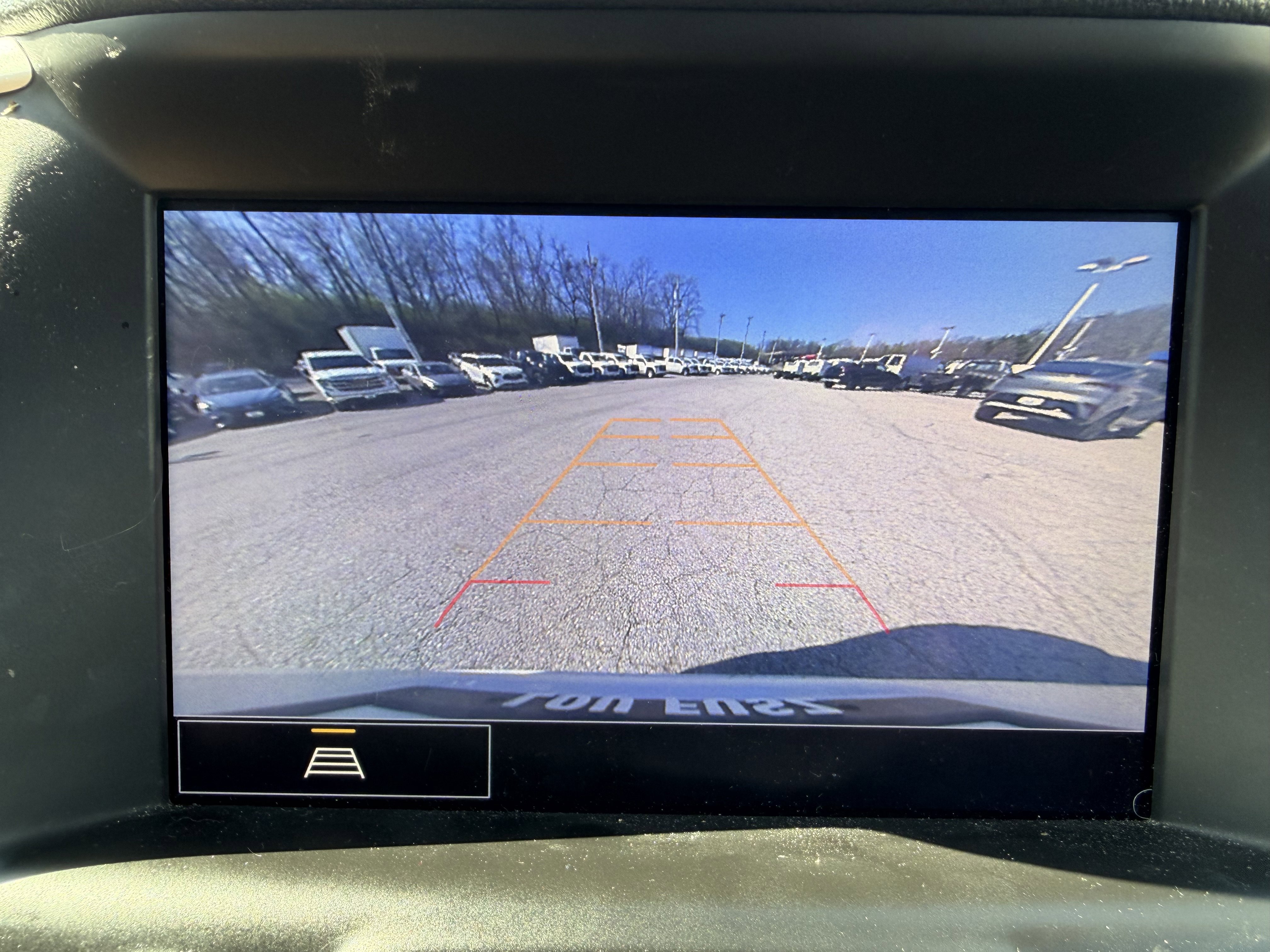 Used 2023 GMC Terrain SLT image 18