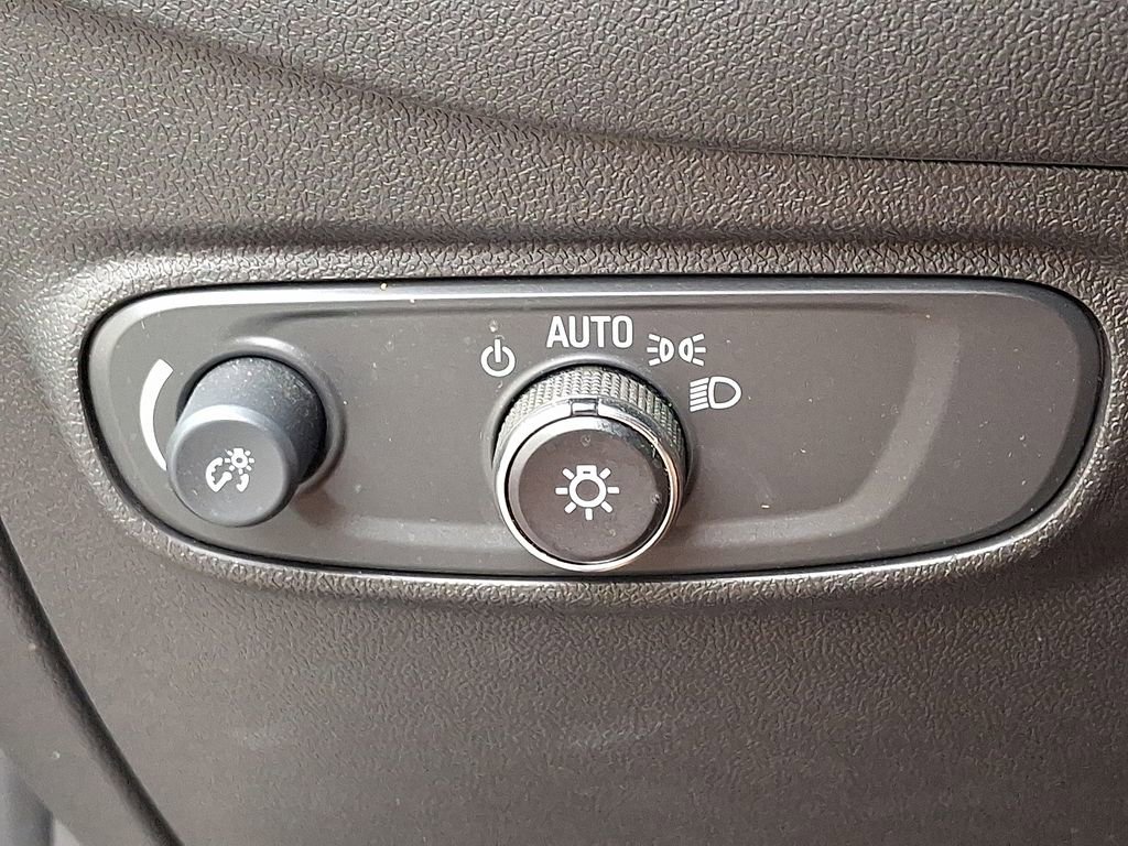 Used 2024 Chevrolet Equinox LT w/ LPO, Floor Liner Package image 24