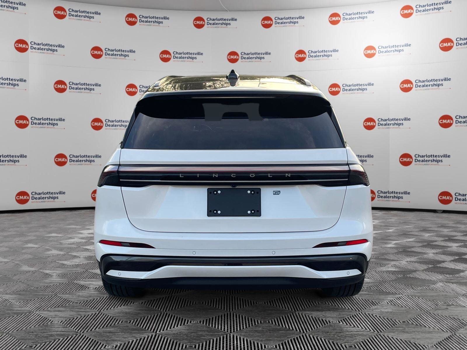 New 2026 Lincoln Nautilus Reserve w/ Jet Appearance Package AWD/4WD image 4