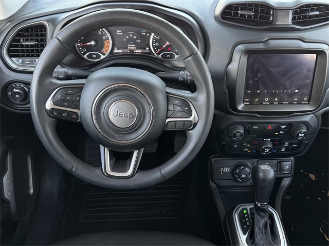 Used 2022 Jeep Renegade Latitude image 10