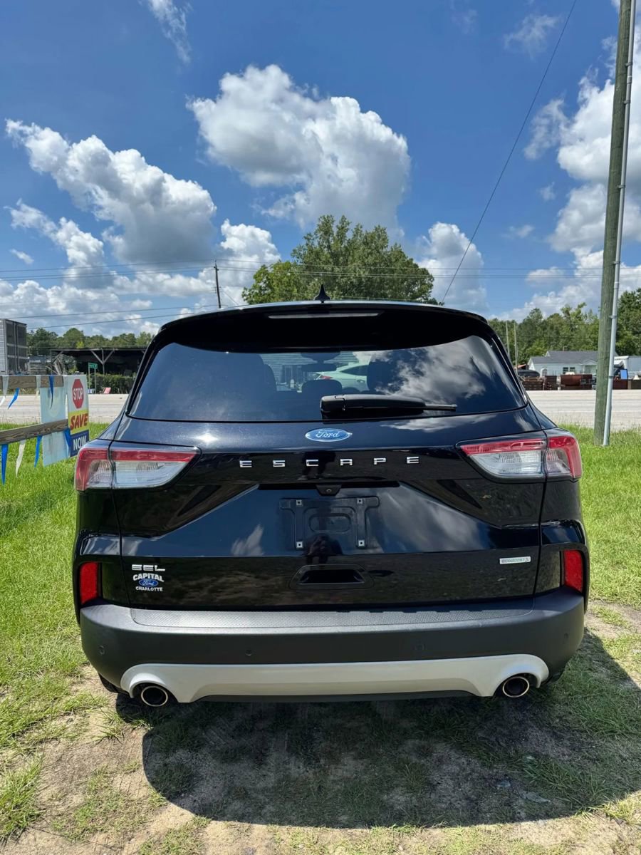 Used 2020 Ford Escape SEL image 5
