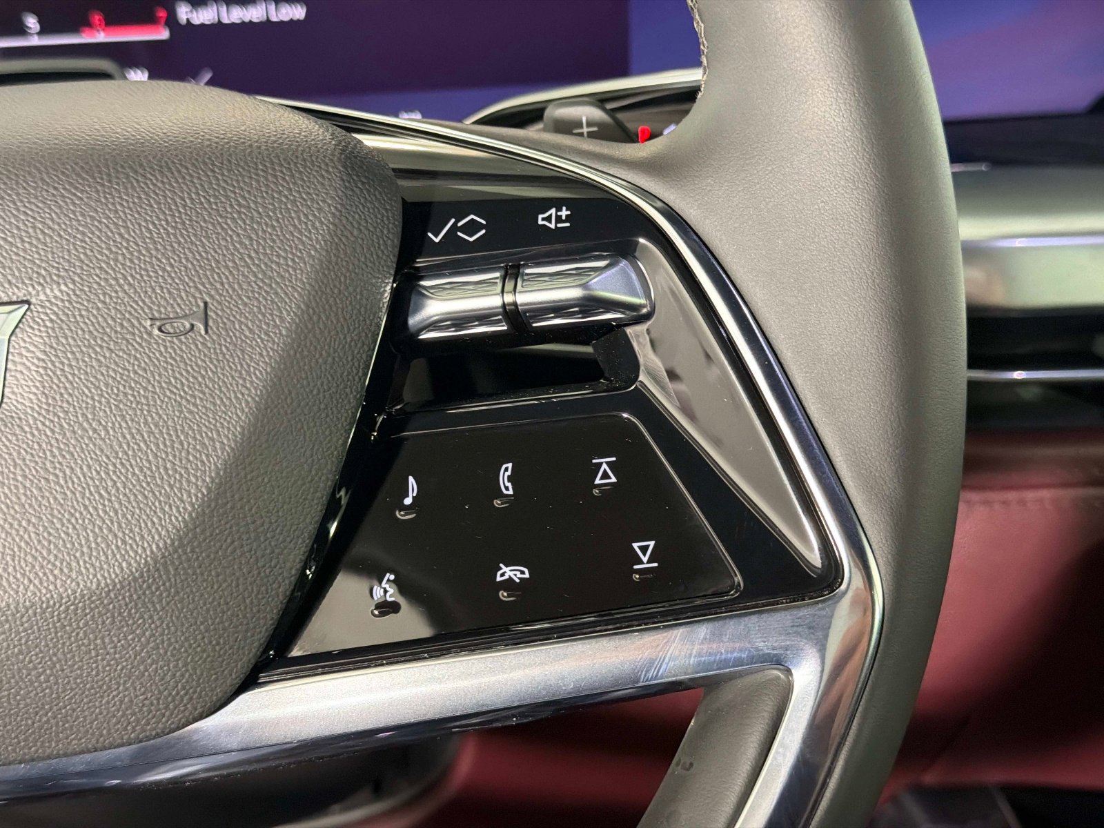 Used 2026 Cadillac Escalade Sport w/ Touring Package image 46