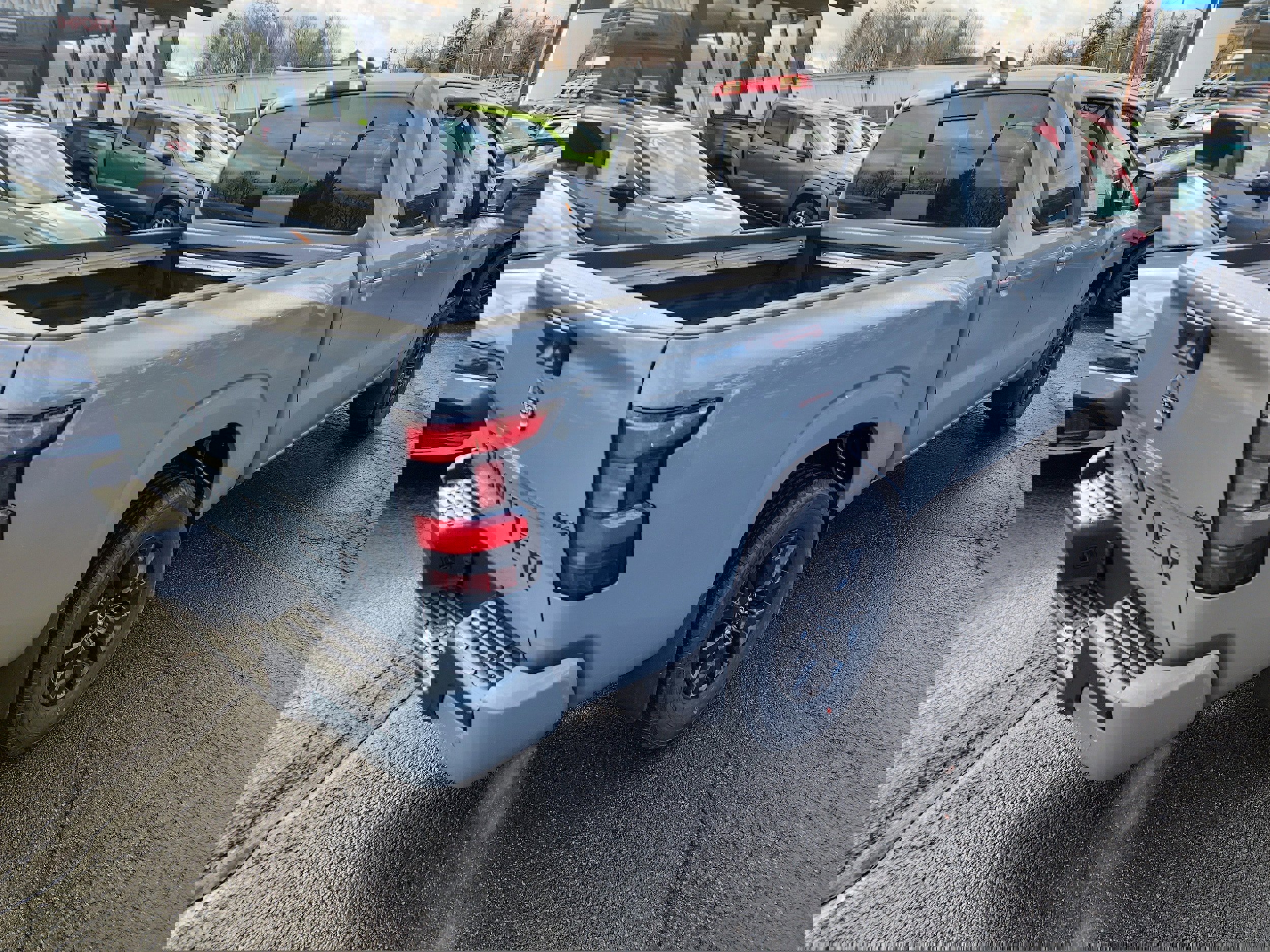 New 2026 Nissan Frontier SV image 8