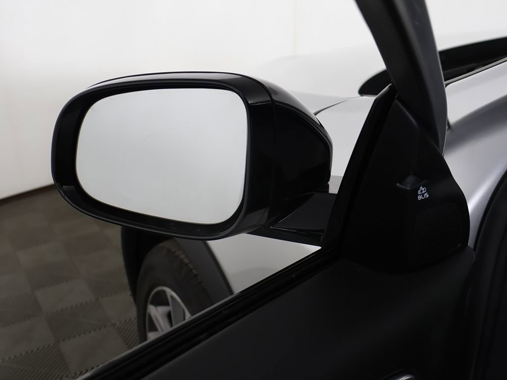 Used 2018 Volvo V60 T5 Cross Country w/ Convenience Package image 33