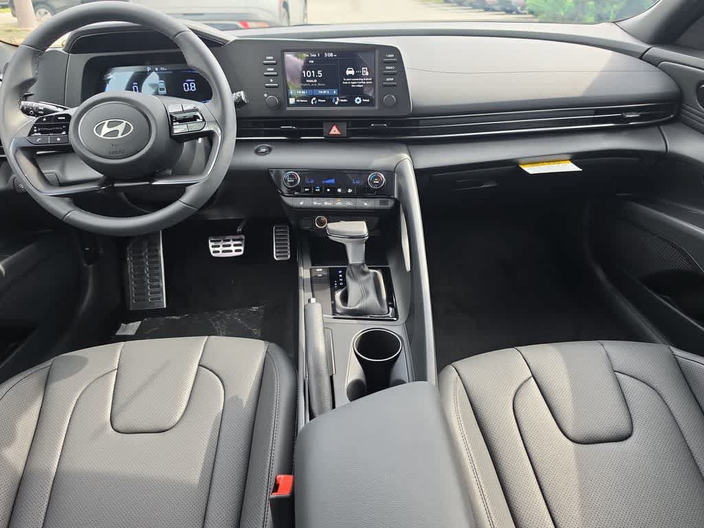 New 2026 Hyundai Elantra SEL Sport FWD image 19