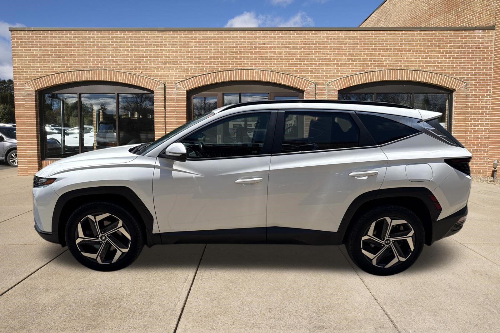 Certified 2023 Hyundai Tucson SEL w/ Convenience Package AWD/4WD image 7