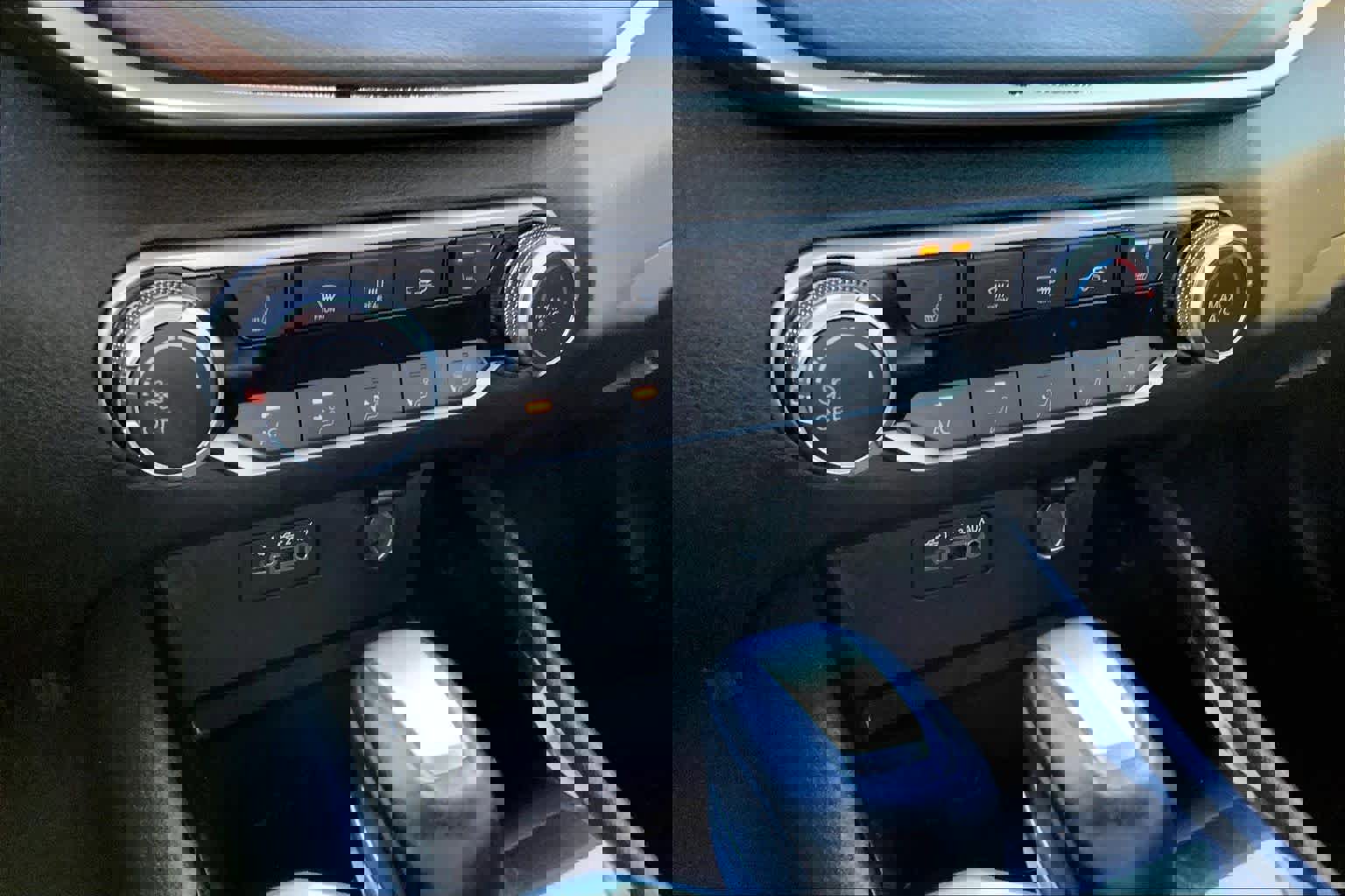 Used 2022 Nissan Altima 2.5 SV w/ SV Premium Package image 35