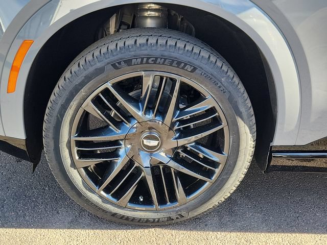 New 2026 Cadillac Escalade IQL Sport 1 w/ LPO, ONYX Package AWD/4WD image 27
