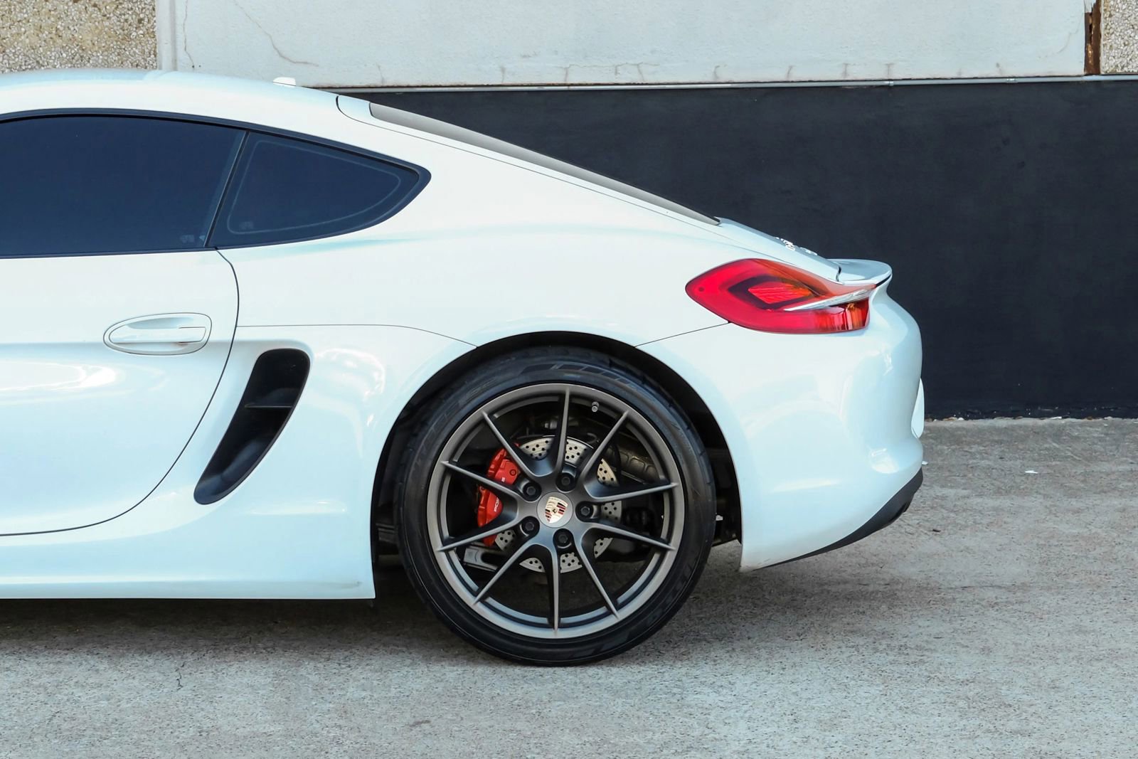 Used 2014 Porsche Cayman S image 16