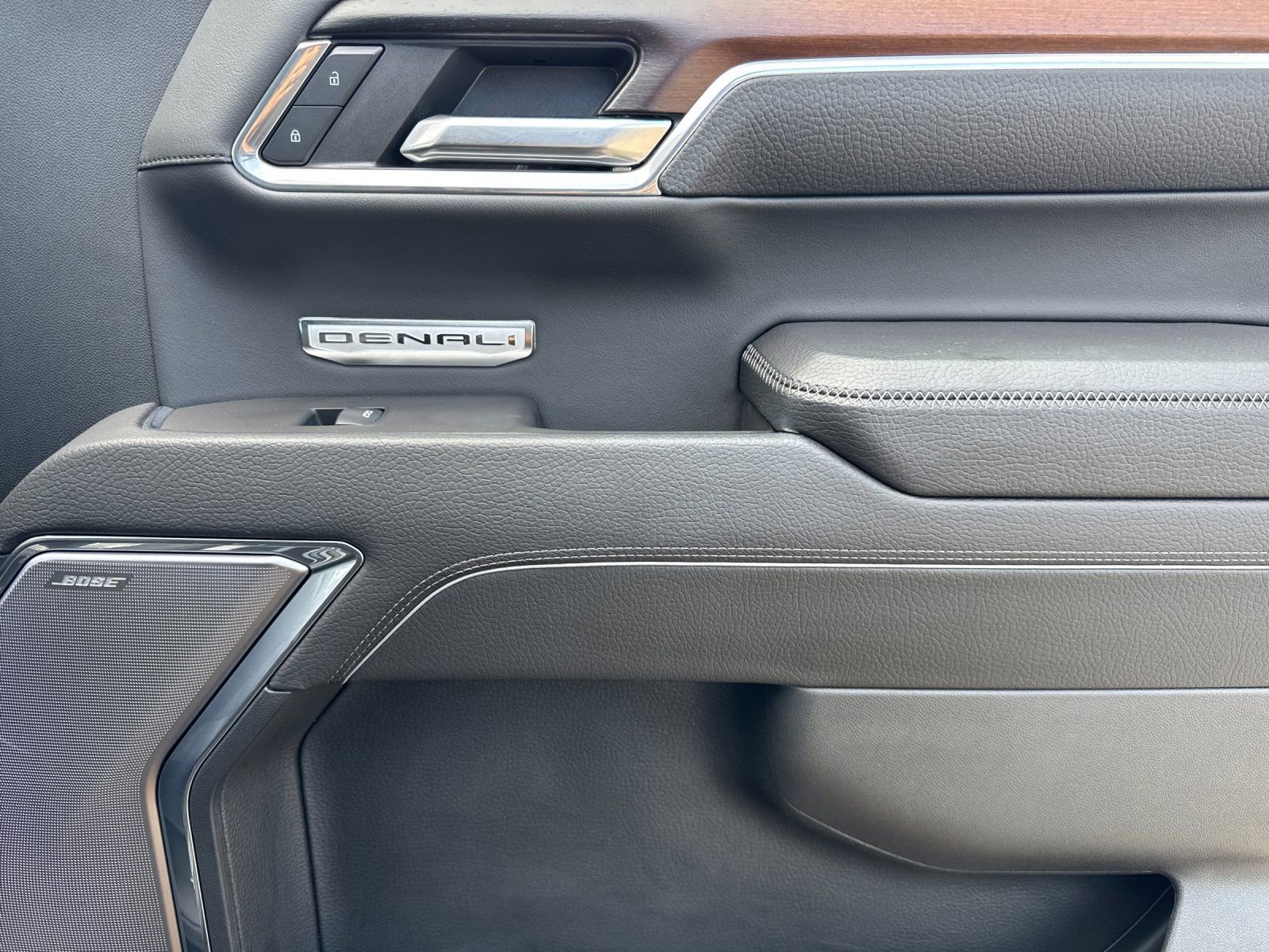 Used 2024 GMC Sierra 1500 Denali image 19