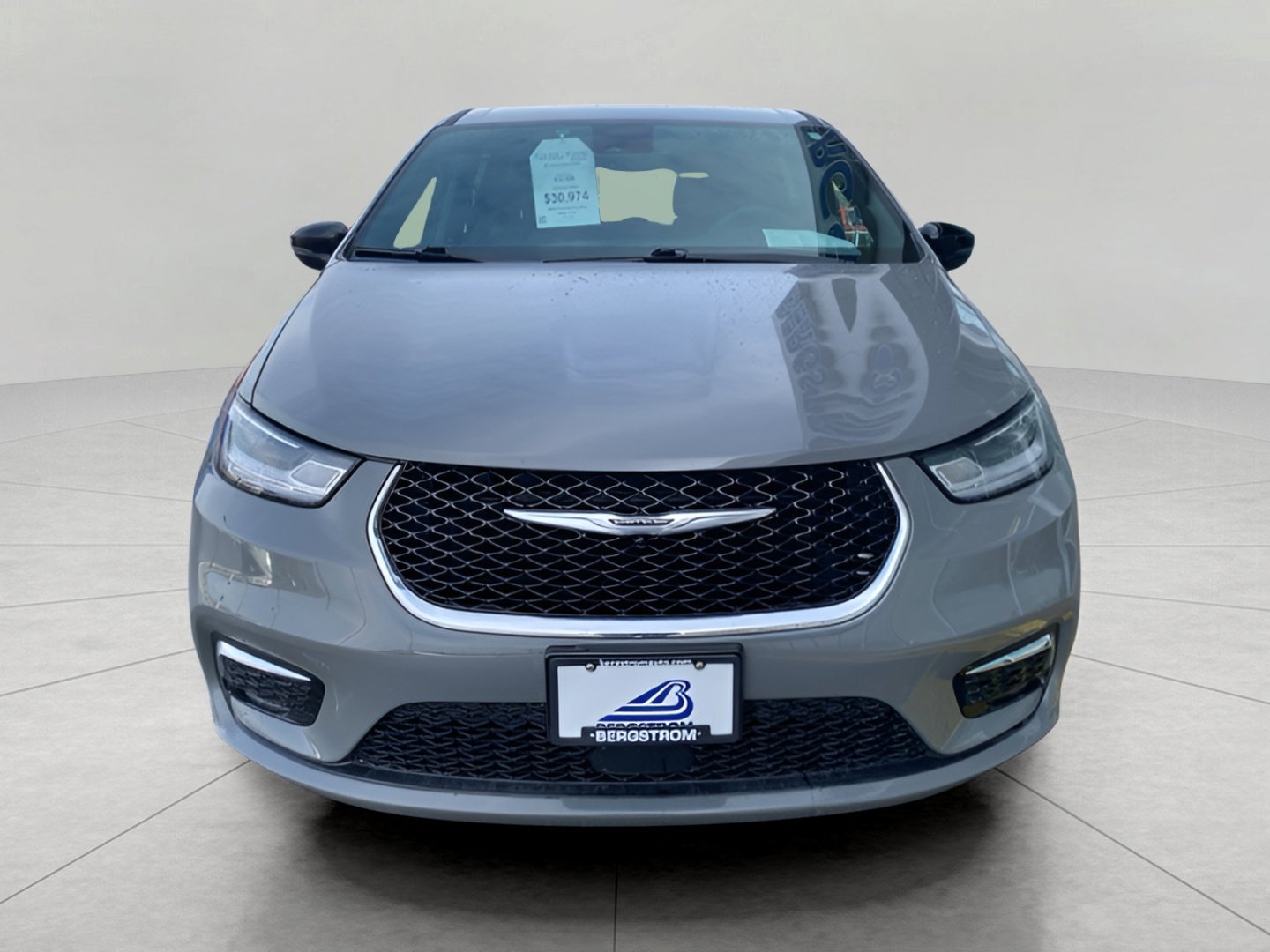 Used 2025 Chrysler Pacifica Select image 28