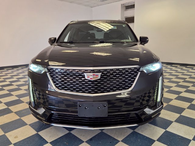 Certified 2023 Cadillac XT6 Luxury AWD/4WD image 2