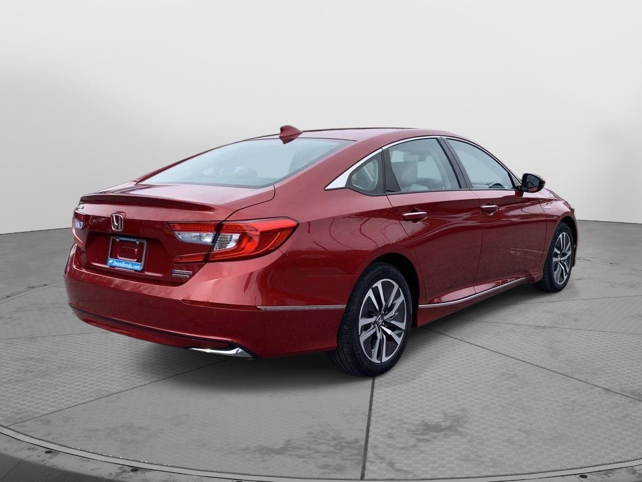 Used 2020 Honda Accord Touring image 3