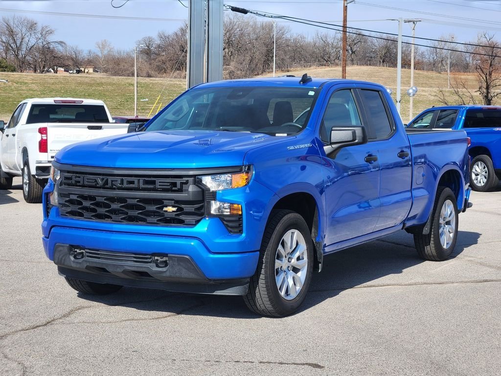 New 2026 Chevrolet Silverado 1500 Custom RWD image 3