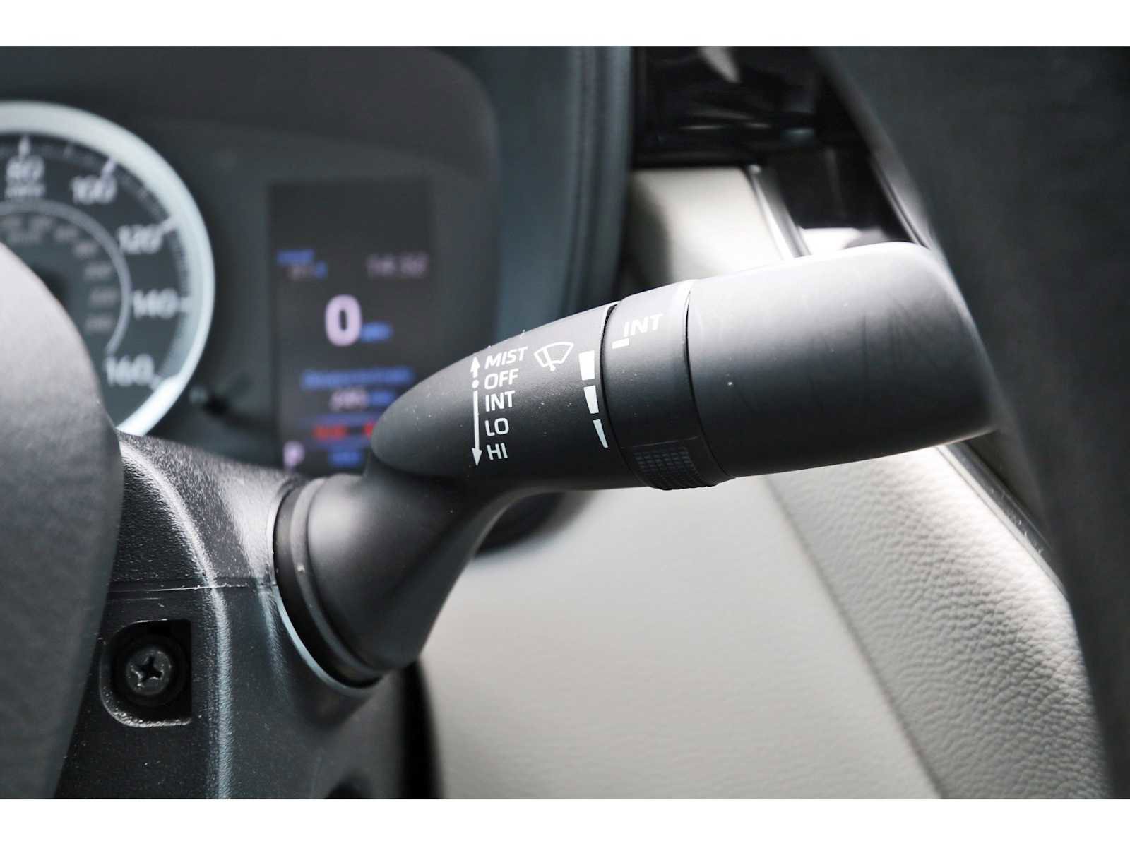 Used 2021 Toyota Corolla LE FWD image 18