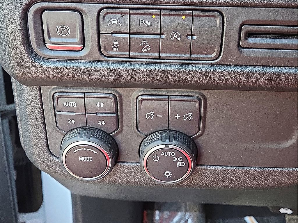 Used 2024 Chevrolet Tahoe Premier image 25