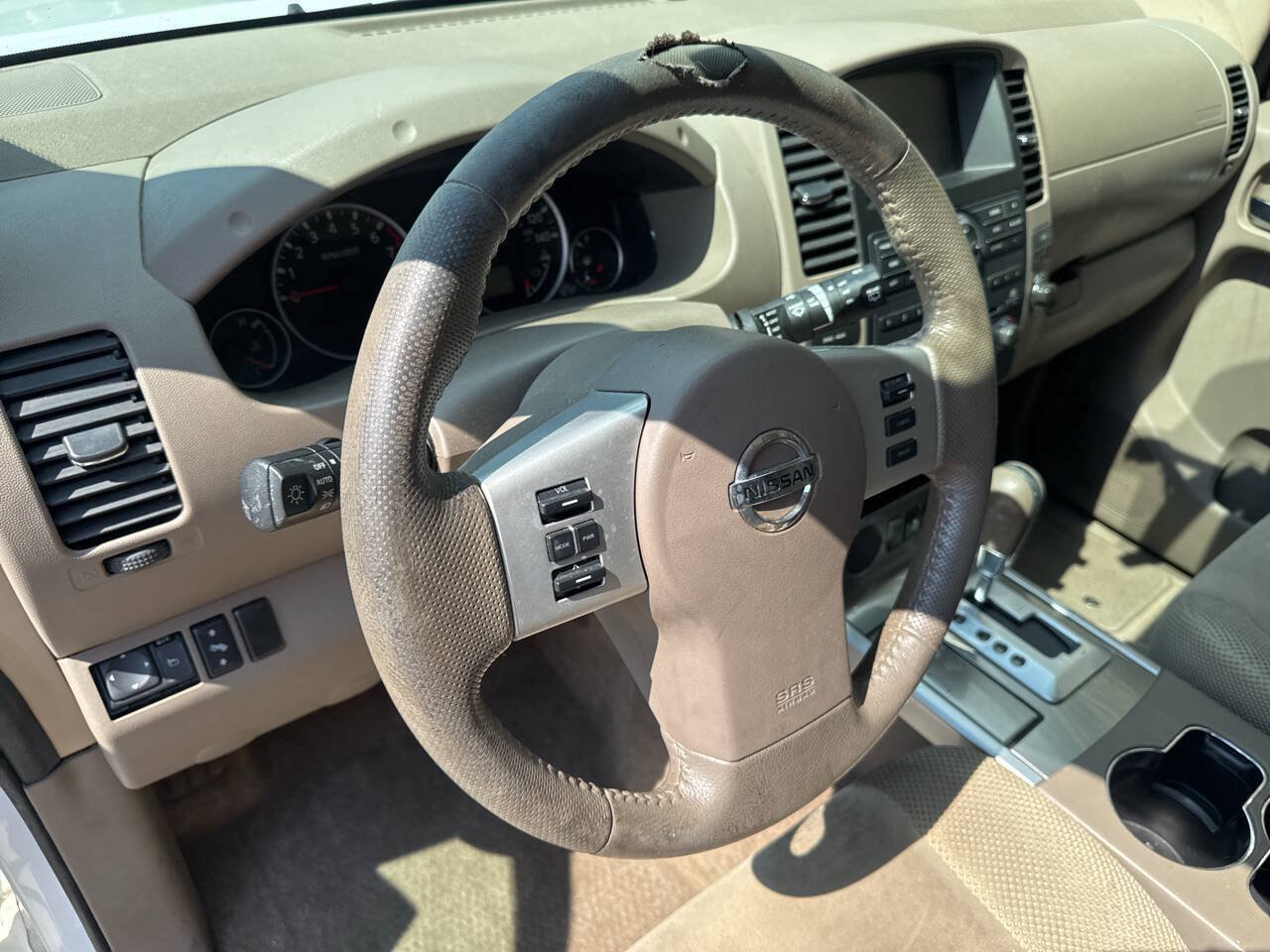 Used 2012 Nissan Pathfinder SV RWD image 22