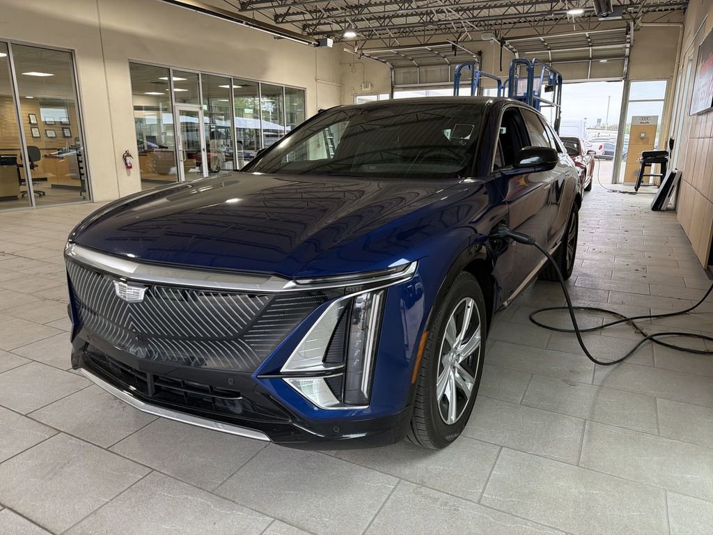 Used 2024 Cadillac Lyriq Tech w/ Driver Assist Package image 1