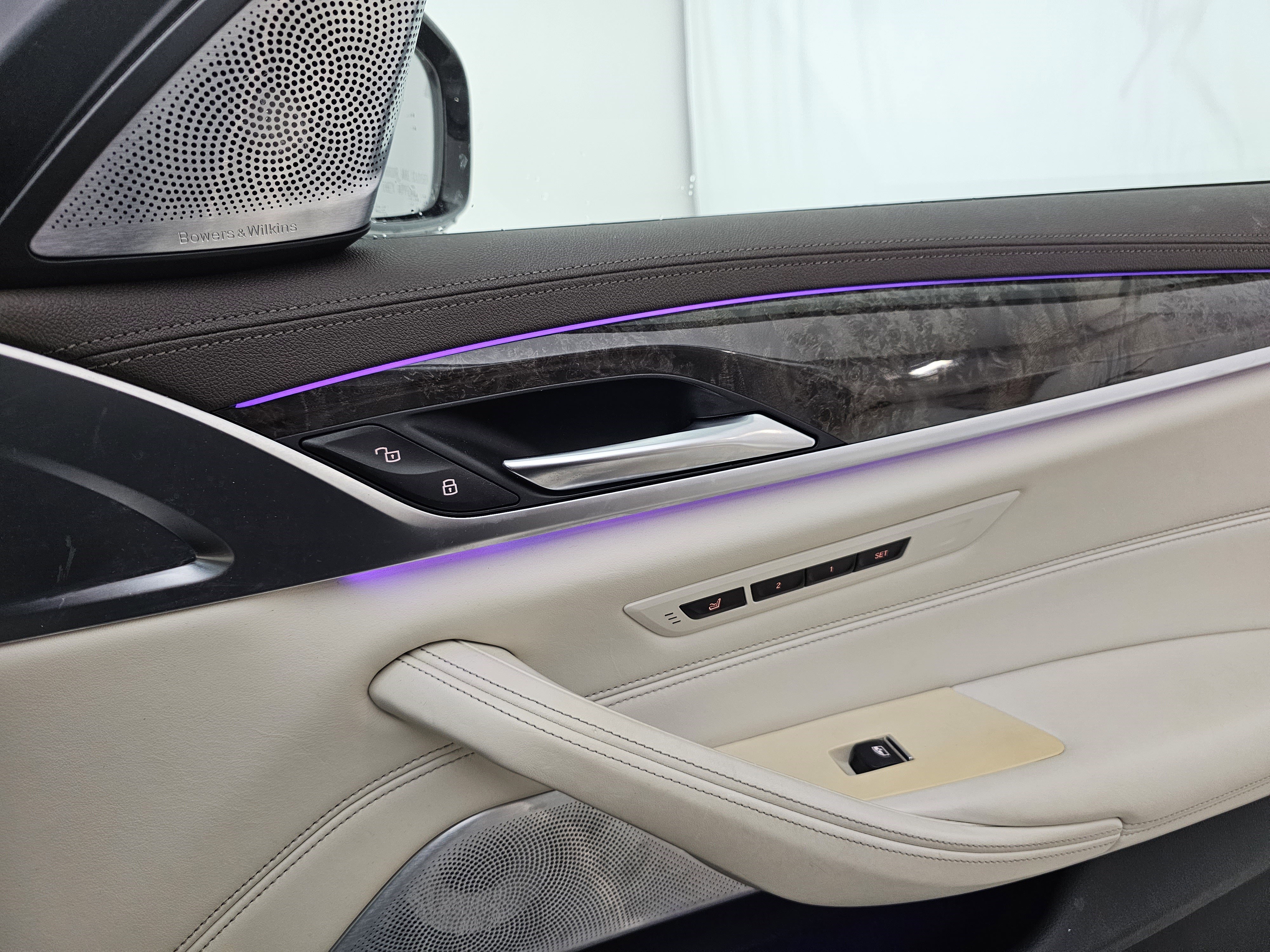 Used 2018 BMW M550i xDrive image 18