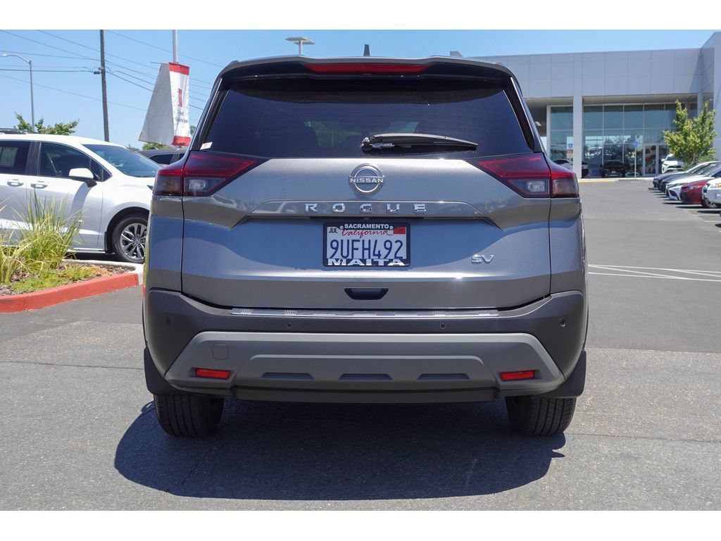 Used 2022 Nissan Rogue SV FWD image 6