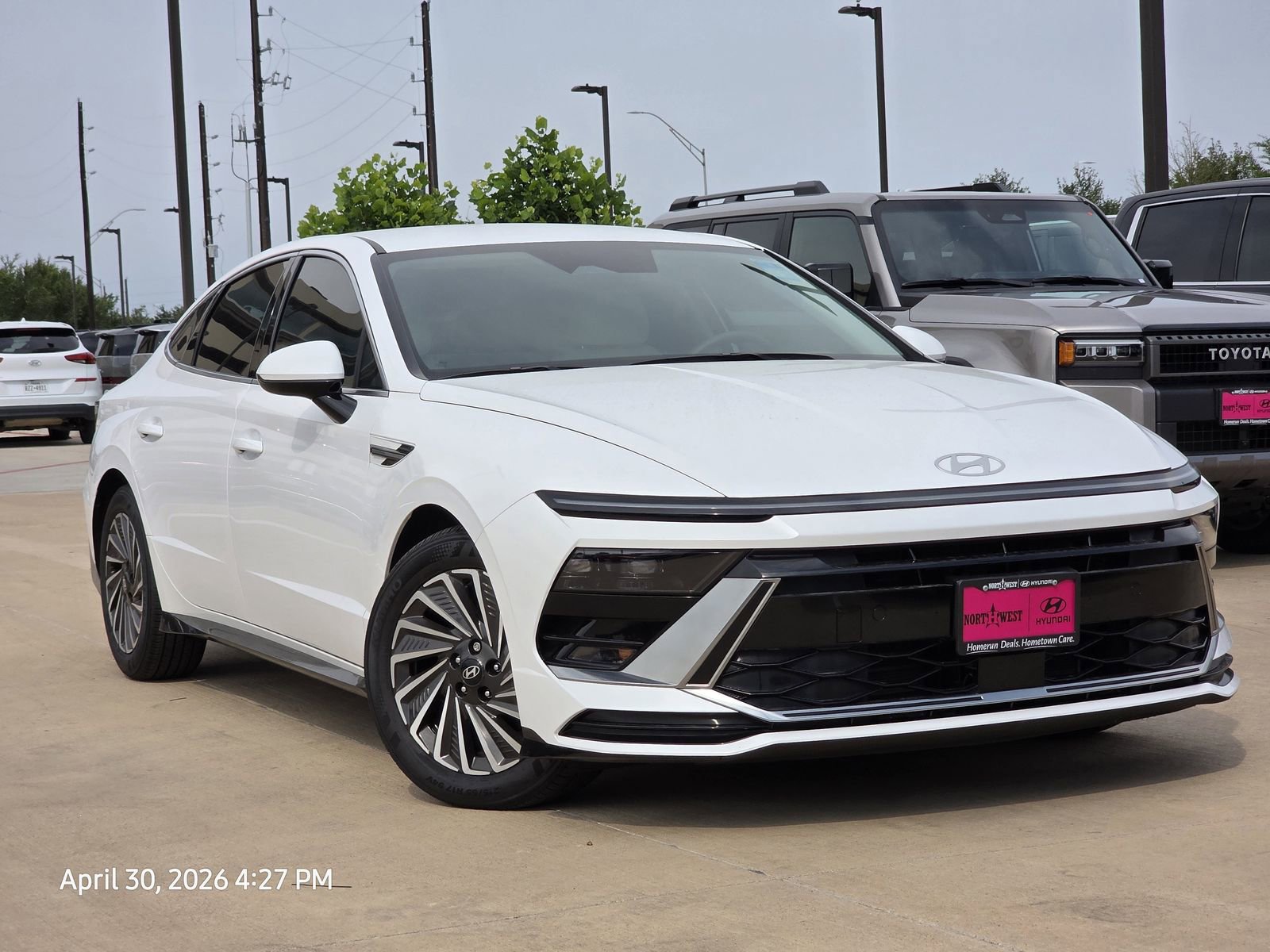 Used 2025 Hyundai Sonata SEL FWD image 1