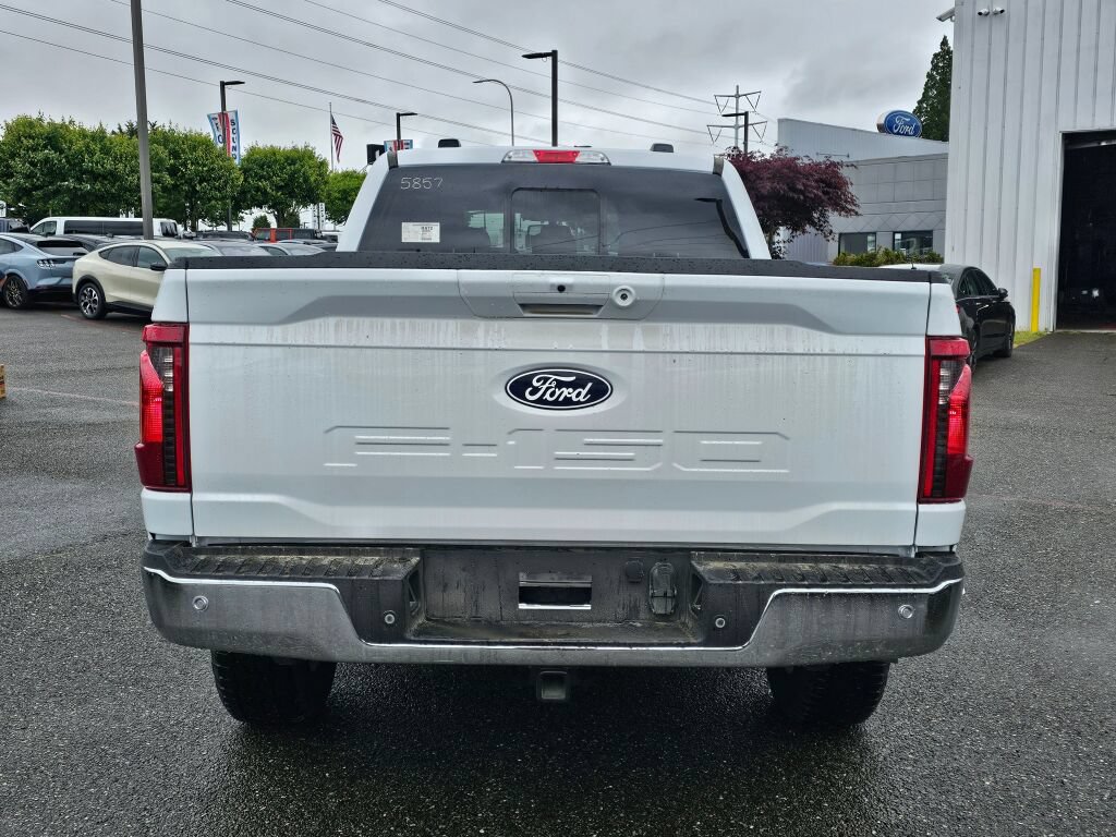 New 2026 Ford F150 XLT w/ Equipment Group 302A MID AWD/4WD image 4
