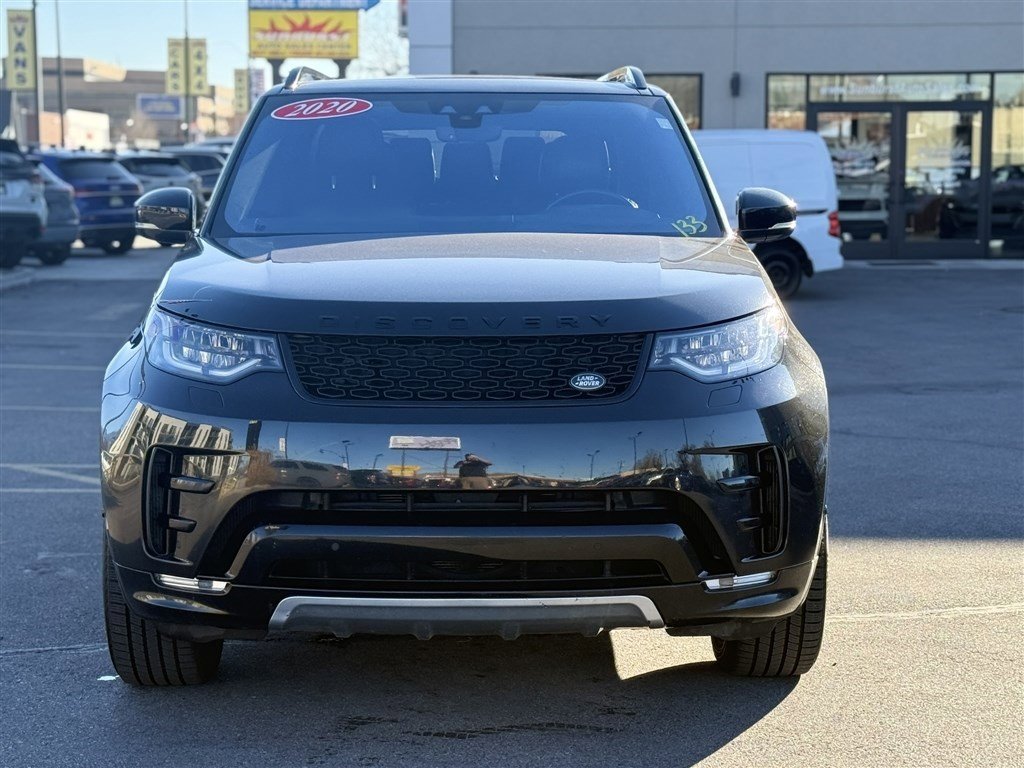 Used 2020 Land Rover Discovery Landmark image 2